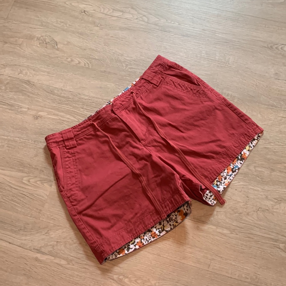 Natural reflections size 10